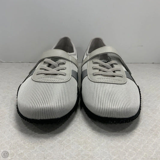 Shoes Sneakers By Puma In Grey, Size: 8.5