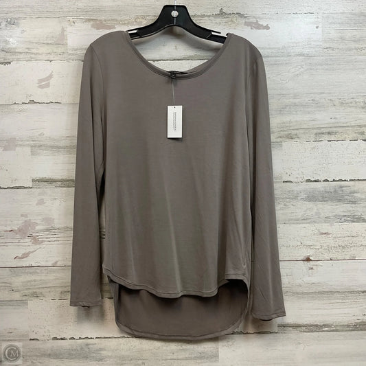 Top Short Sleeve Basic By Banana Republic In Taupe, Size: M