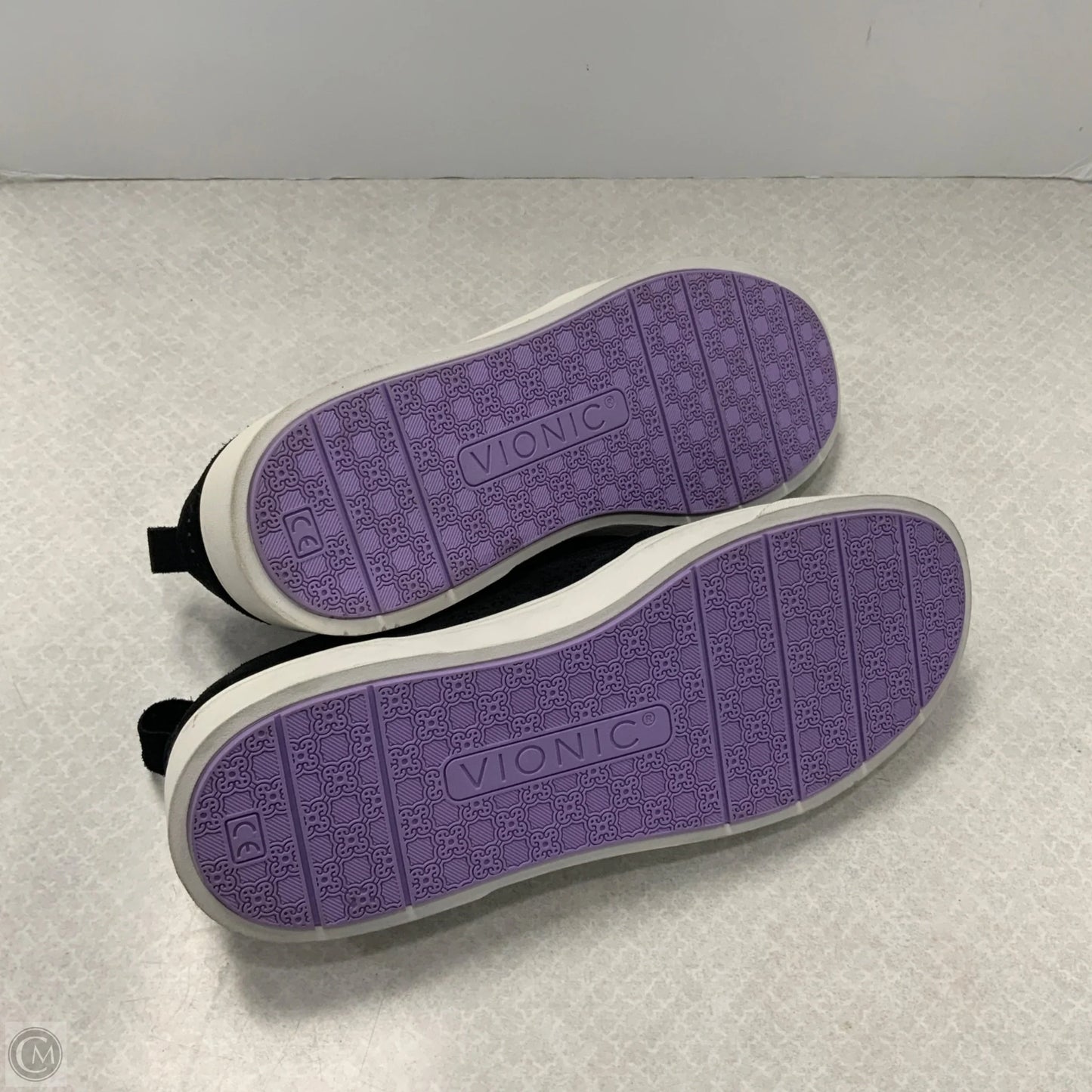 Shoes Flats By Vionic In Black, Size: 10