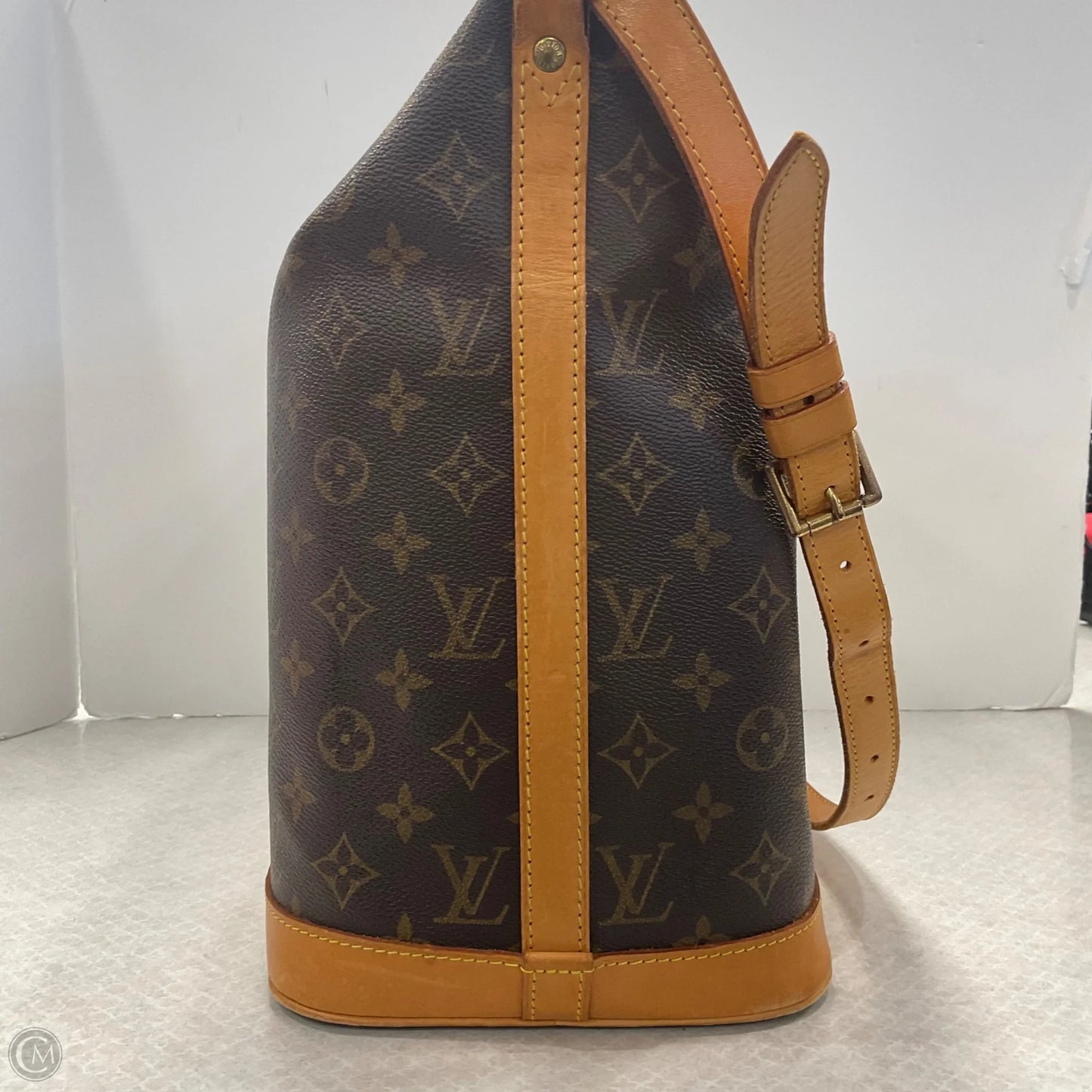 Handbag Luxury Designer By Louis Vuitton, Size: Large