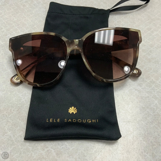 Sunglasses By le le sadoughi