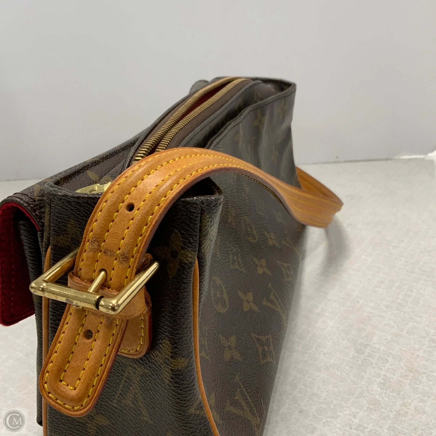 Handbag Luxury Designer By Louis Vuitton, Size: Small