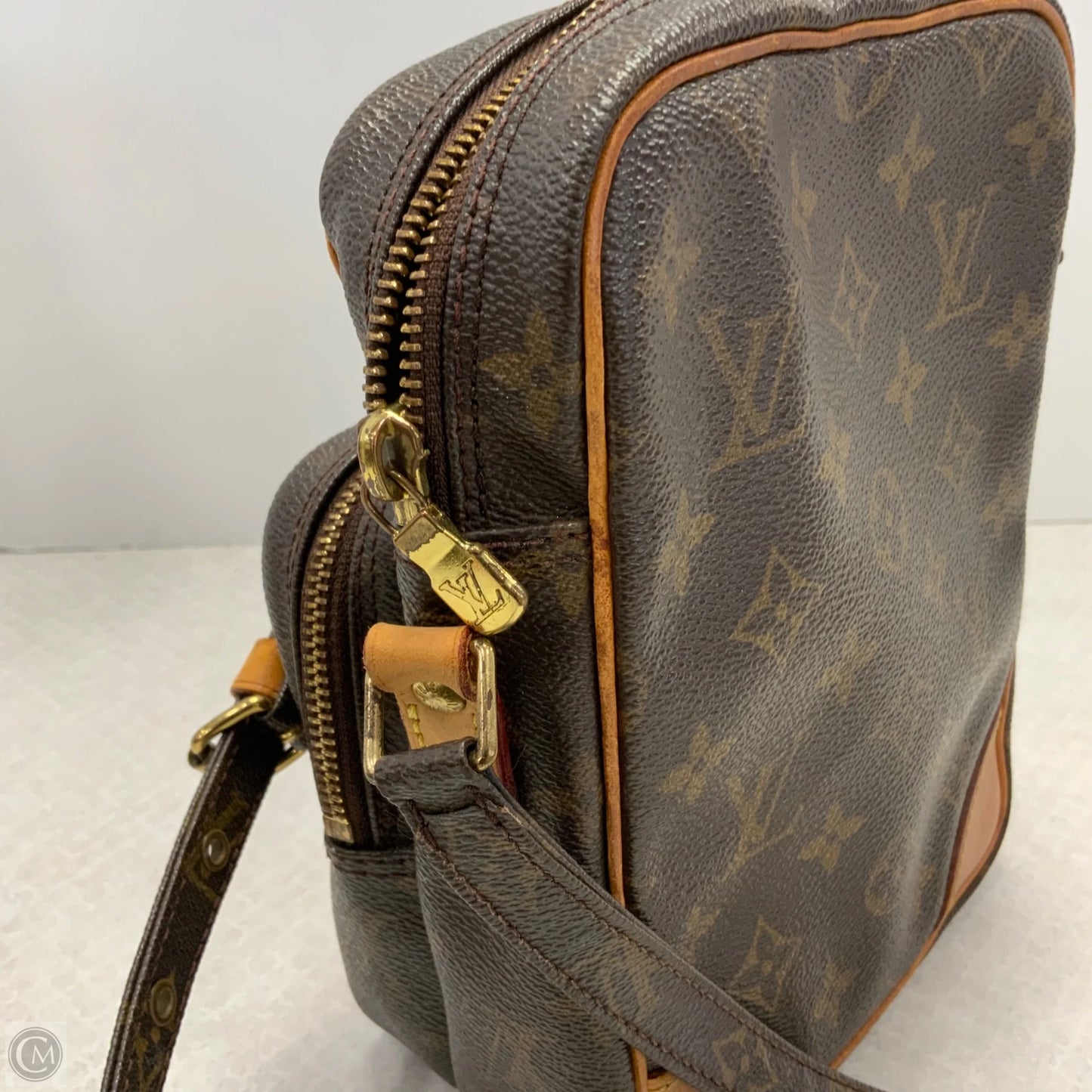 Handbag Luxury Designer By Louis Vuitton, Size: Small