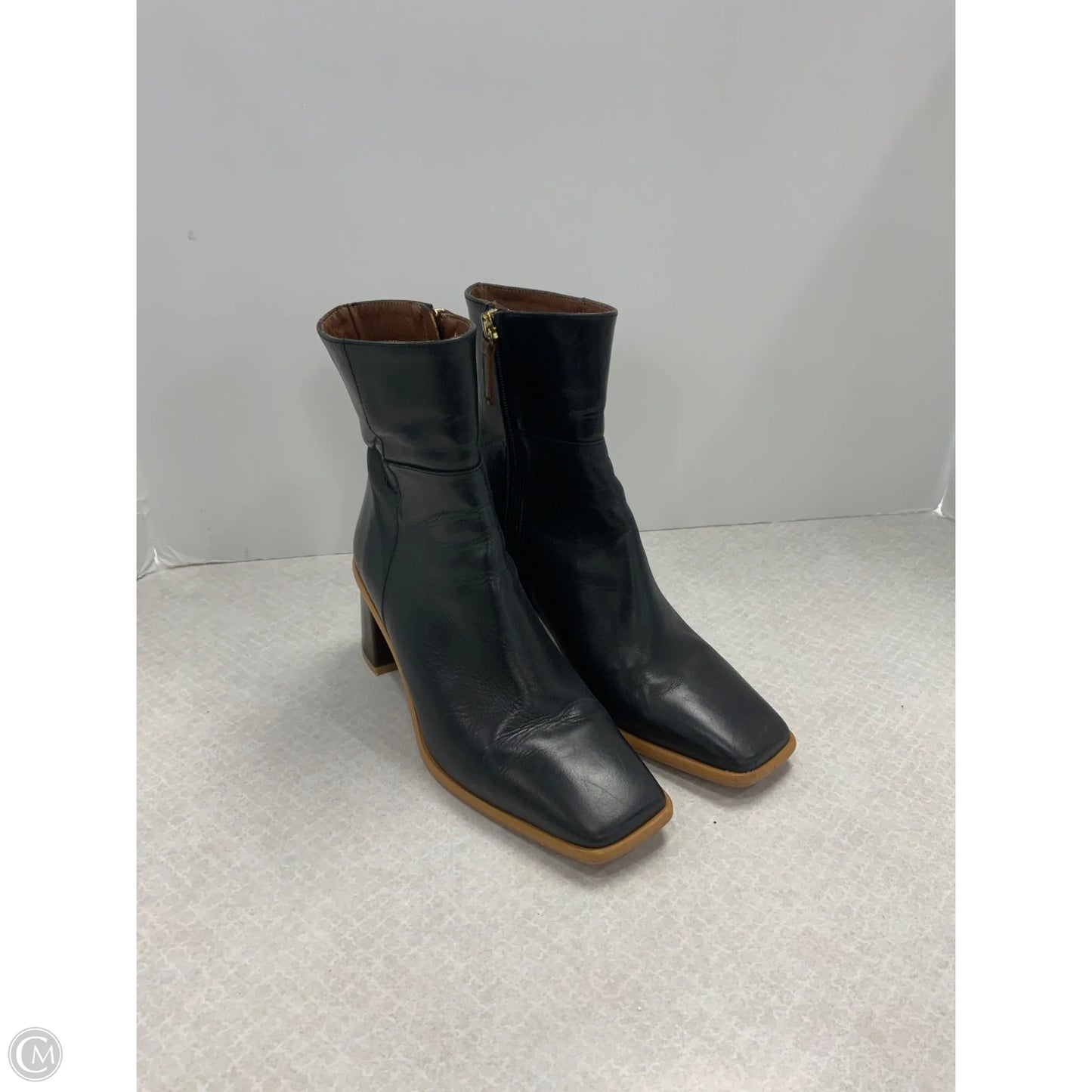 Boots Ankle Heels By Alohas In Black, Size: 6