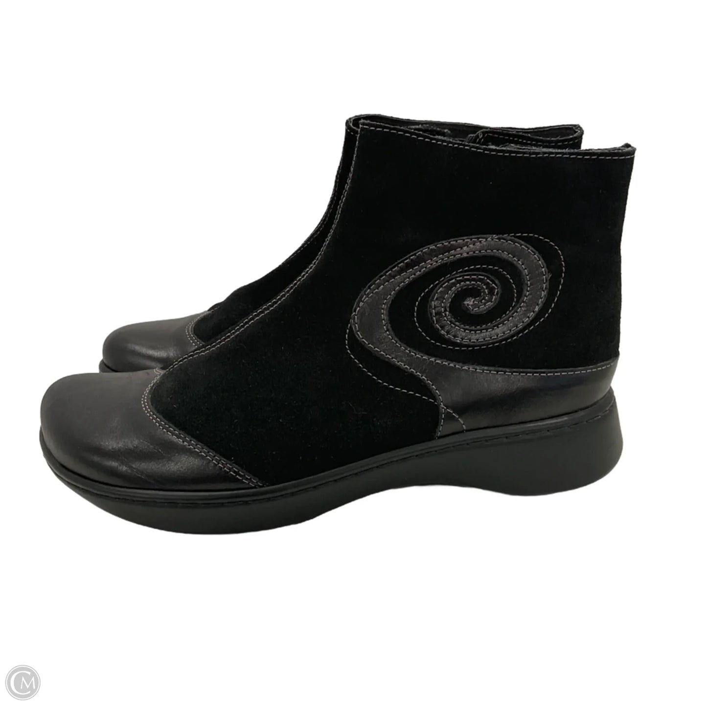 Boots Ankle Flats By Naot In Black, Size: 11
