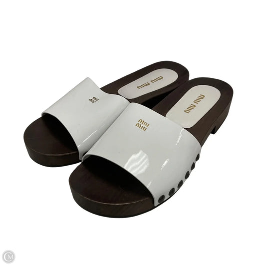 Sandals Luxury Designer By Miu Miu In White, Size: 11