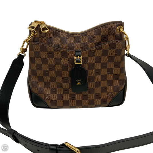 Crossbody Luxury Designer By Louis Vuitton, Size: Medium
