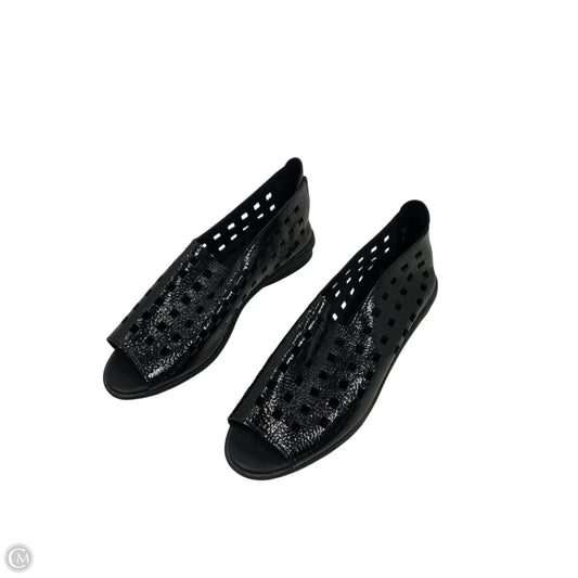 Shoes Flats By Cma In Black, Size: 9
