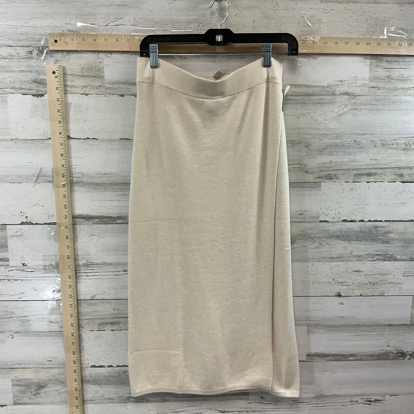 Skirt Midi By Banana Republic  Size: M