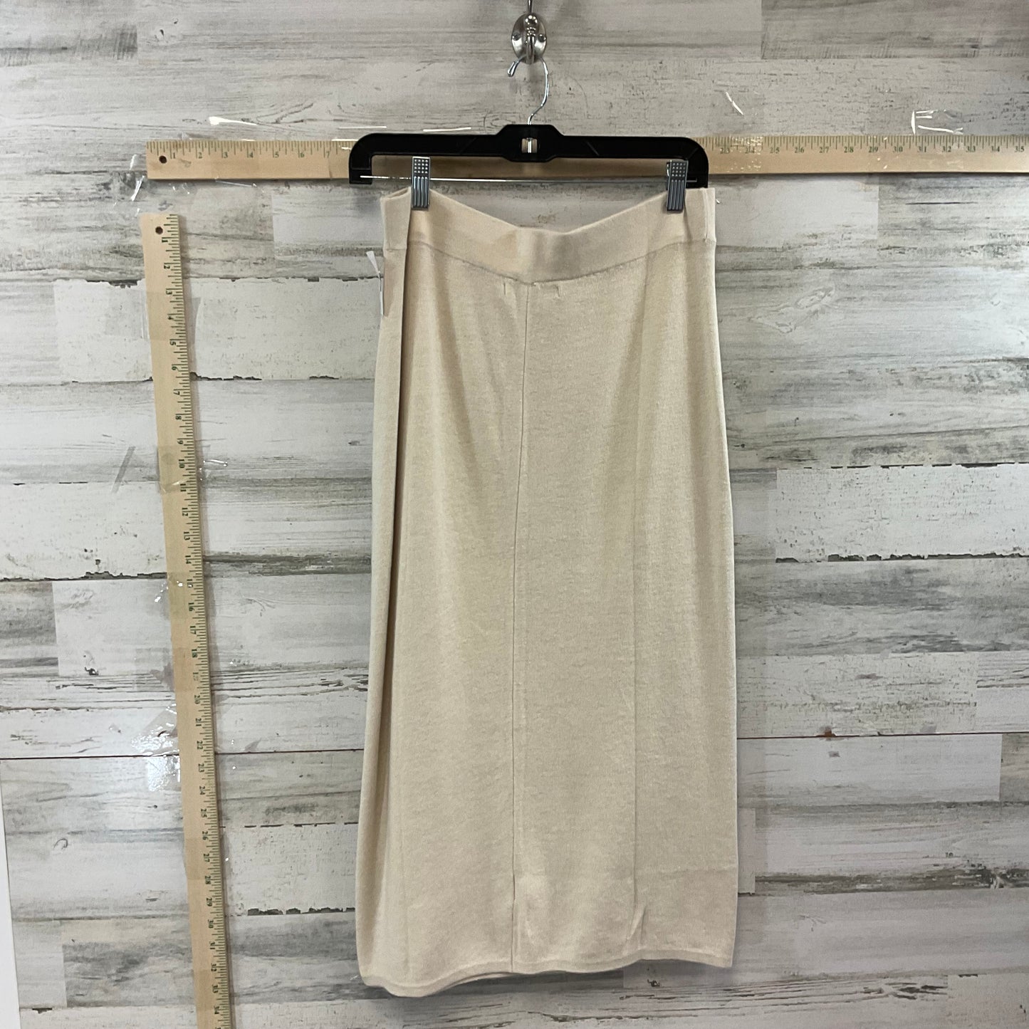 Skirt Midi By Banana Republic  Size: M