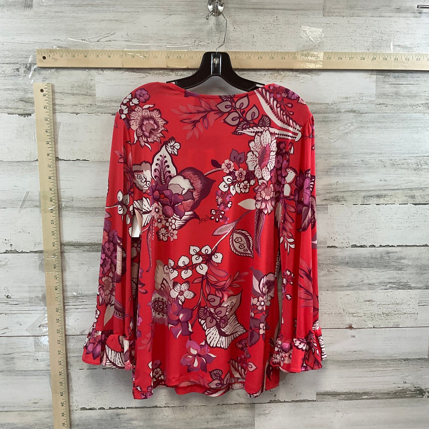 Red Top Long Sleeve Attitude , Size M