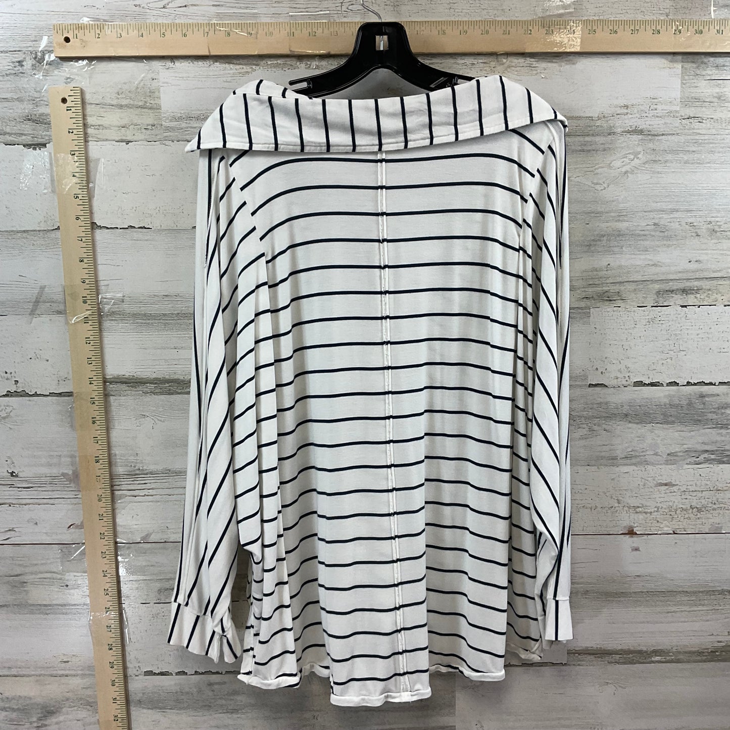 White Top Long Sleeve We The Free, Size M