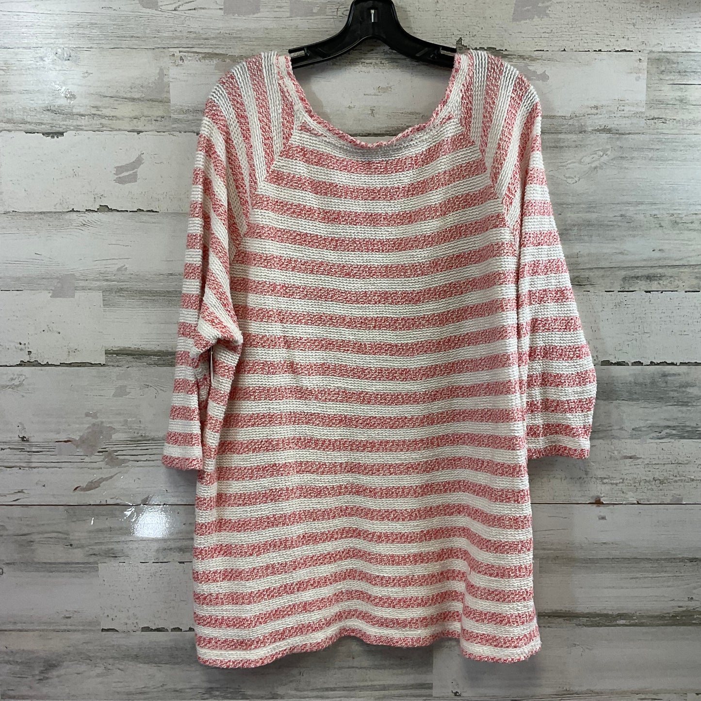 Top 3/4 Sleeve By Natural Reflections In Red & White, Size: 1x