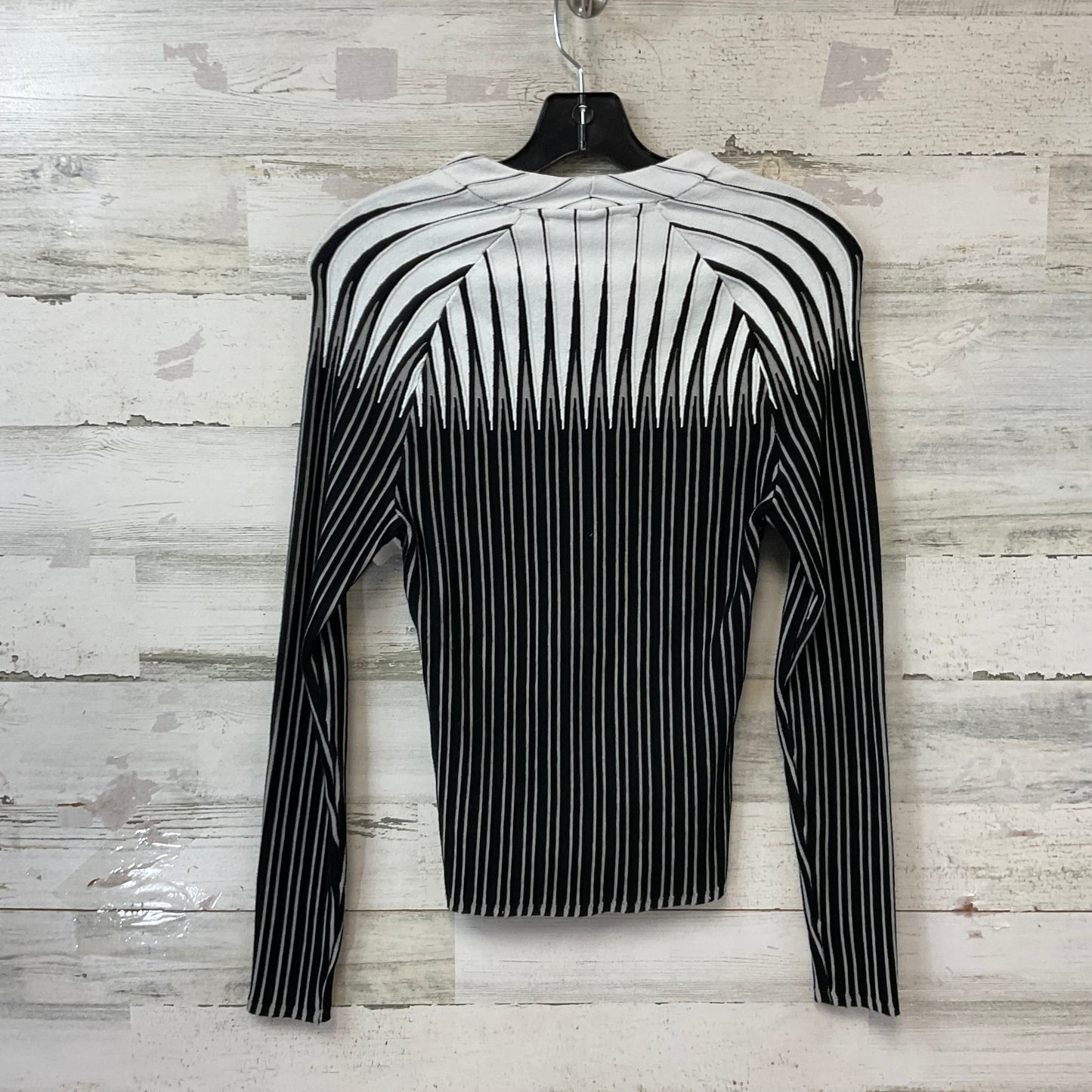 Top Long Sleeve By White House Black Market In Black & White, Size: Xs