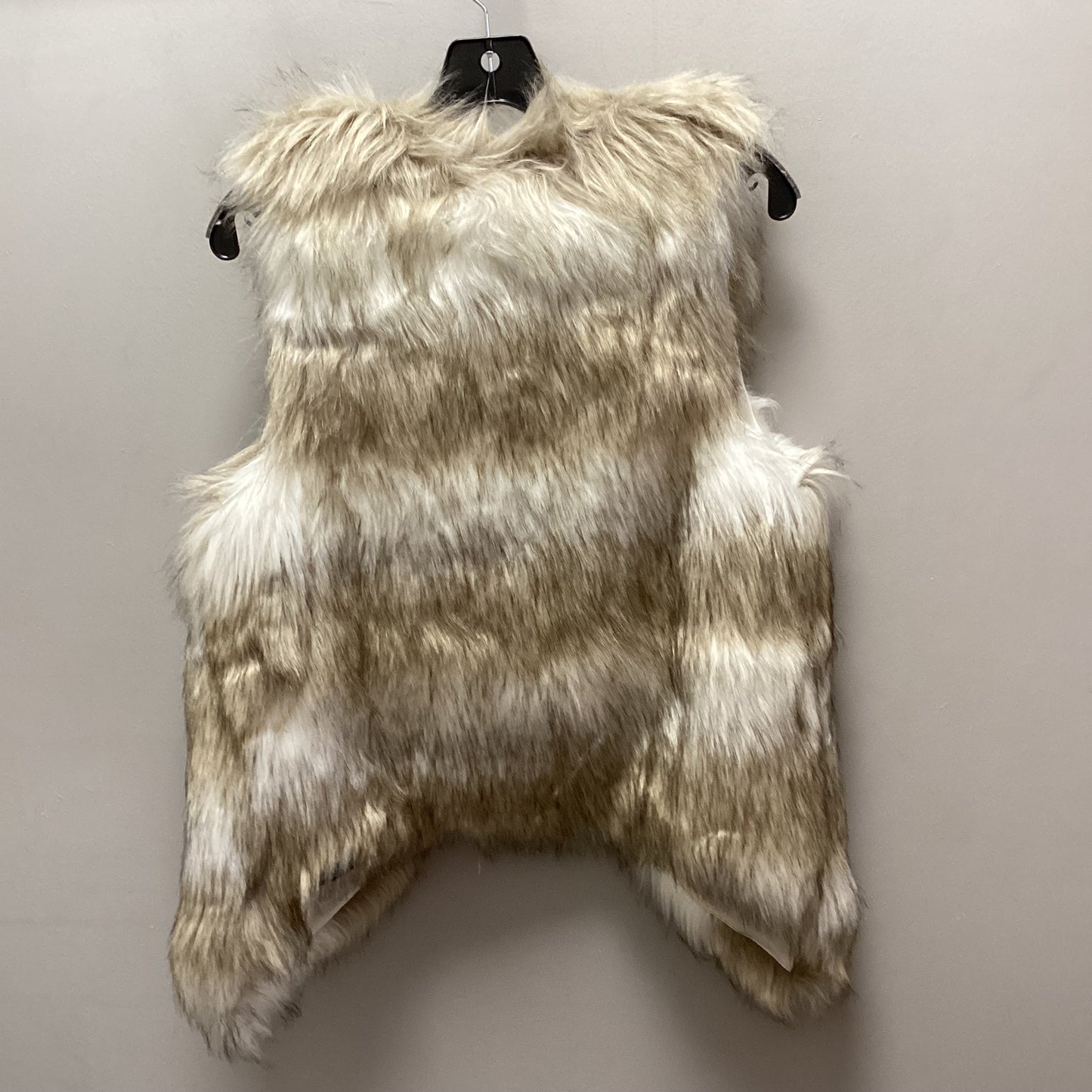 Vest Faux Fur & Sherpa By Skies Are Blue In Tan, Size: S