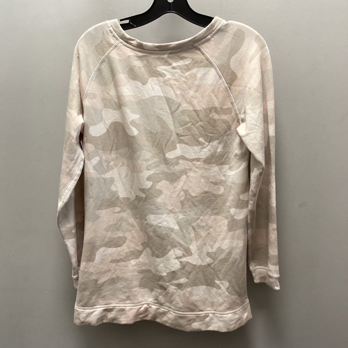 Top Long Sleeve By Stella And Dot In Camouflage Print, Size: S