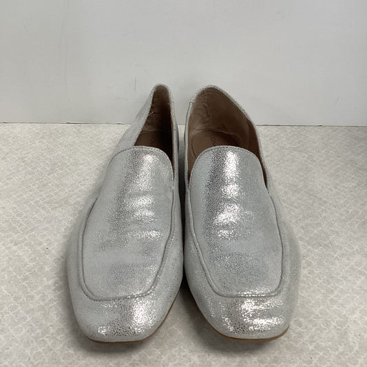 Shoes Flats By Donald Pliner In Silver, Size: 10