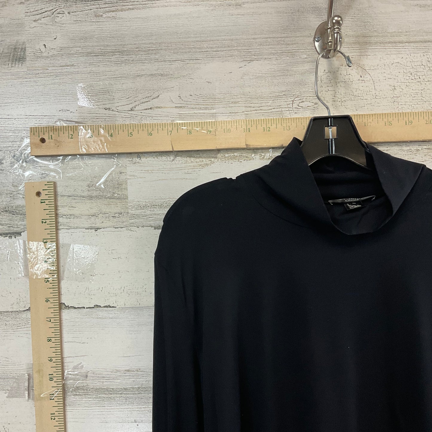 Top Long Sleeve By St. John In Black, Size: Xl