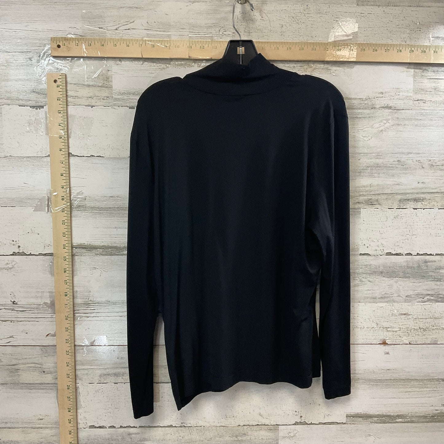 Top Long Sleeve By St. John In Black, Size: Xl