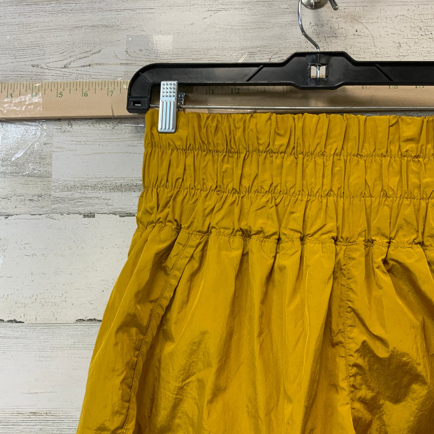 Yellow Athletic Shorts Free People, Size M