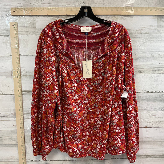 Top Long Sleeve By Universal Thread In Red, Size: 1x