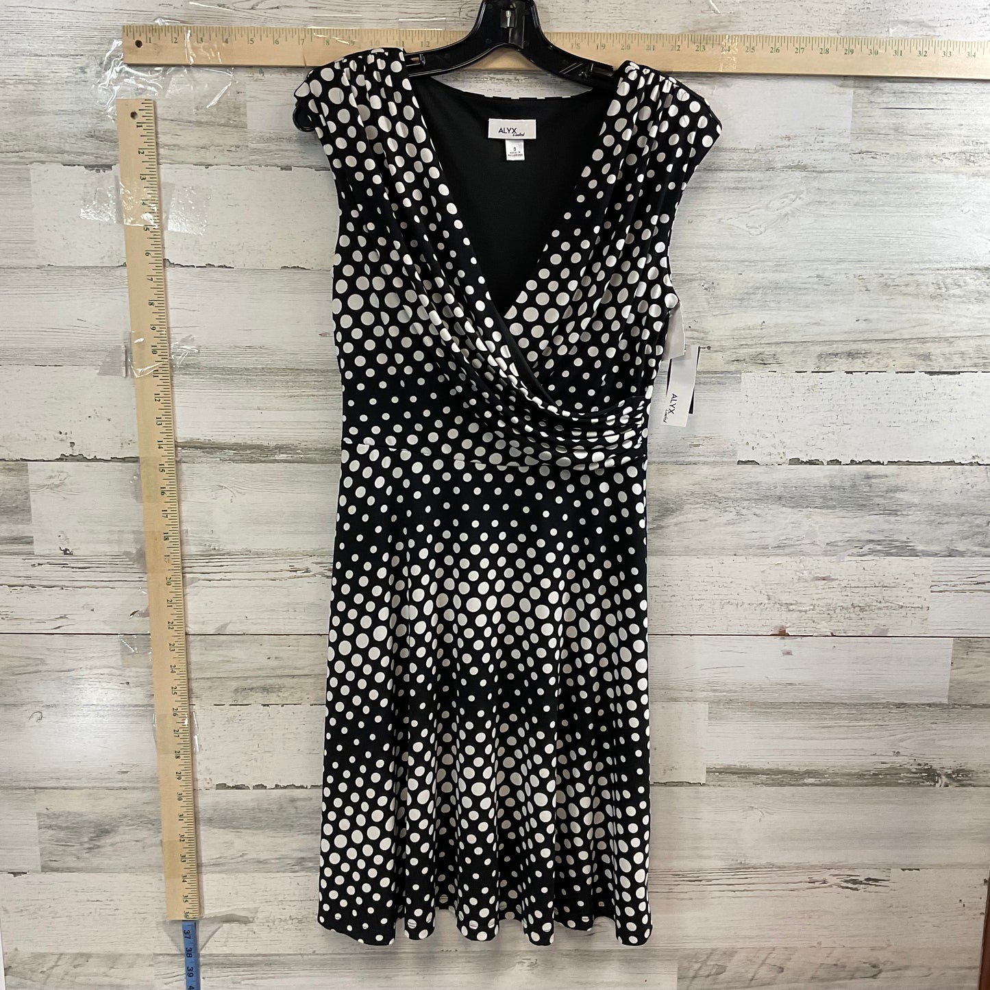 Black & White Dress Casual Short Alyx, Size S