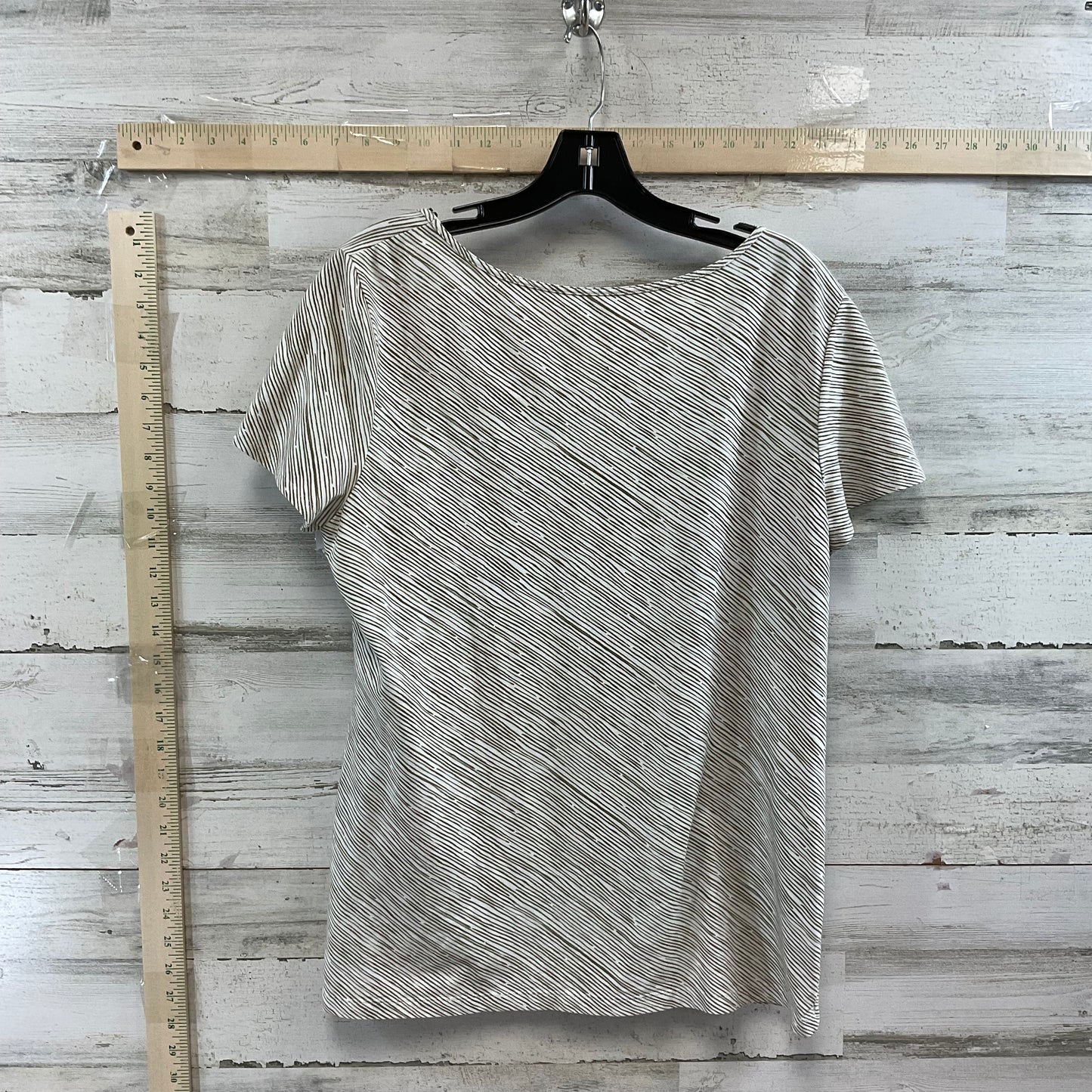 Top Short Sleeve By Lafayette 148  Size: Xl