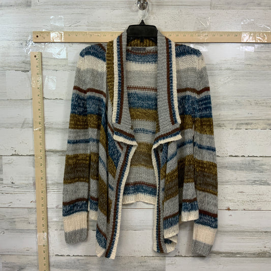 Cardigan By Suzy Shier  Size: M